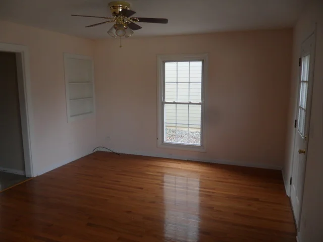 Photo of 841 N Eagle Street