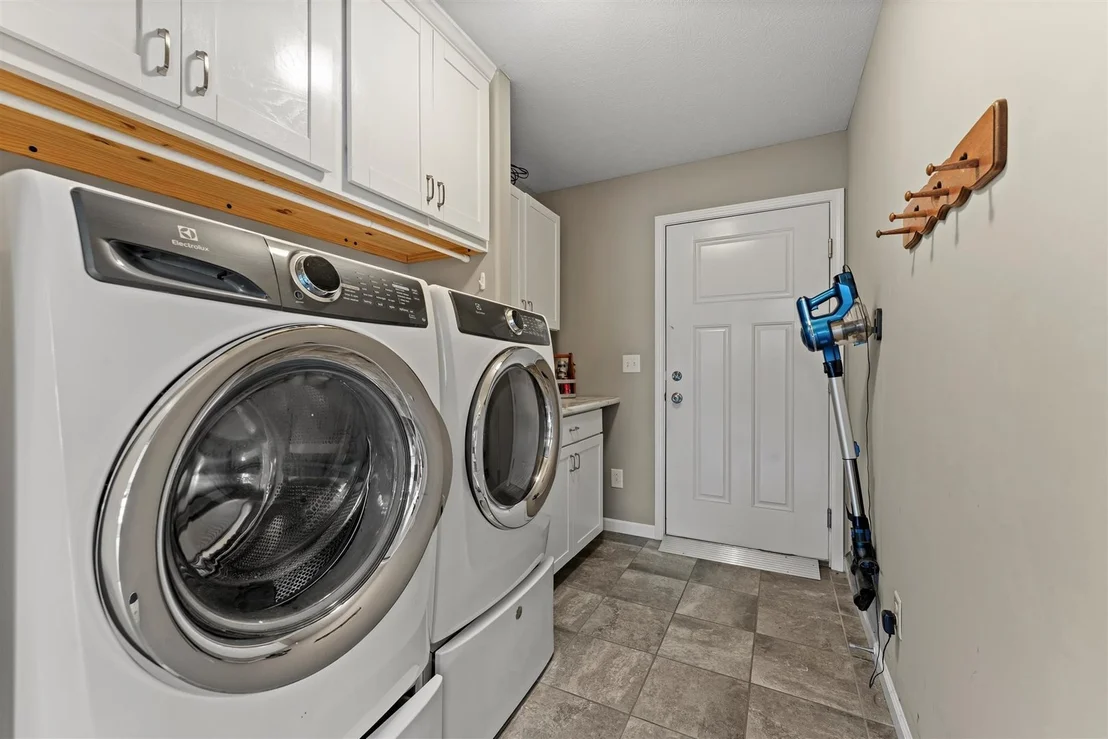 Photo of 701 Red Bud Drive