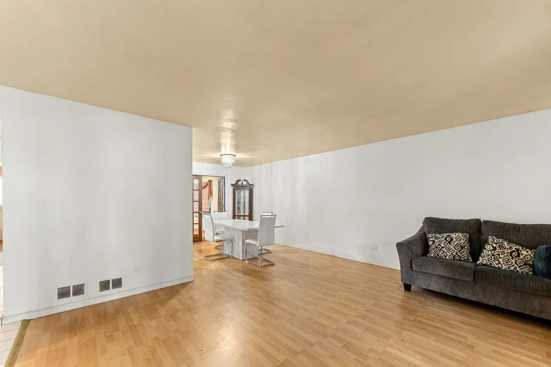 Photo of 1114 185th Place