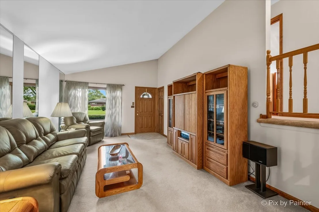 Photo of 24 W Devon Avenue