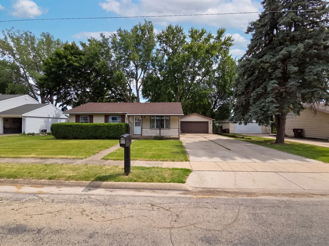 Photo of 400 Phyllis Avenue