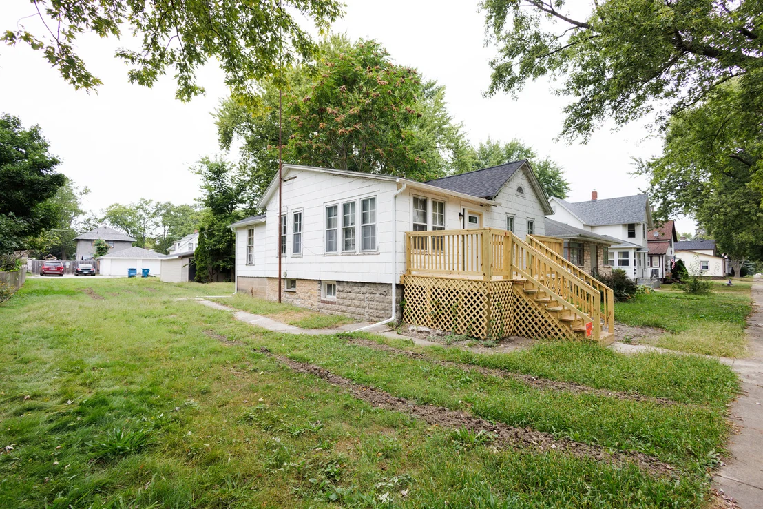 Photo of 1065 S 4th Avenue
