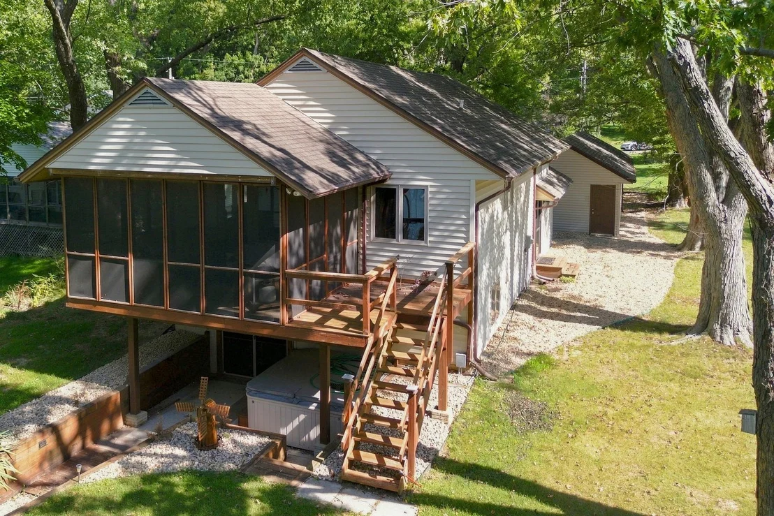 Photo of 154 Beachview Court