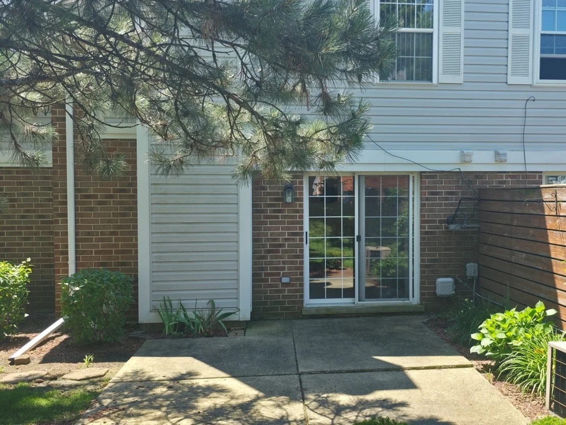Photo of 19860 LAKEVIEW Way