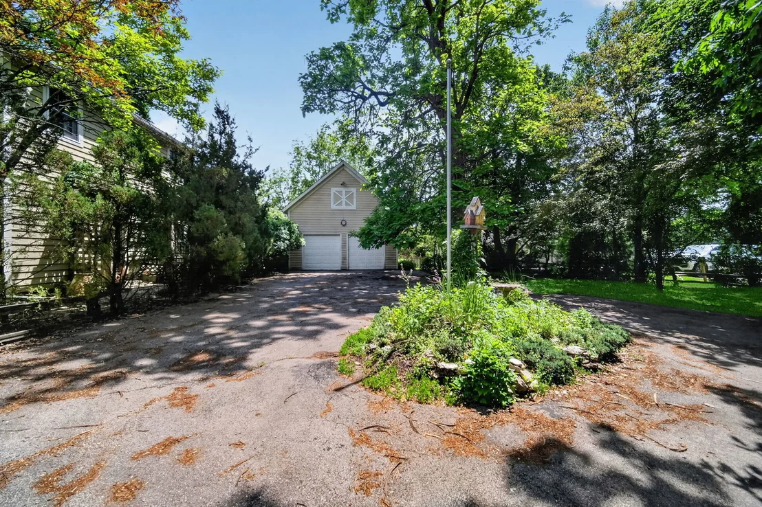 Photo of 36W927 Red Gate Road