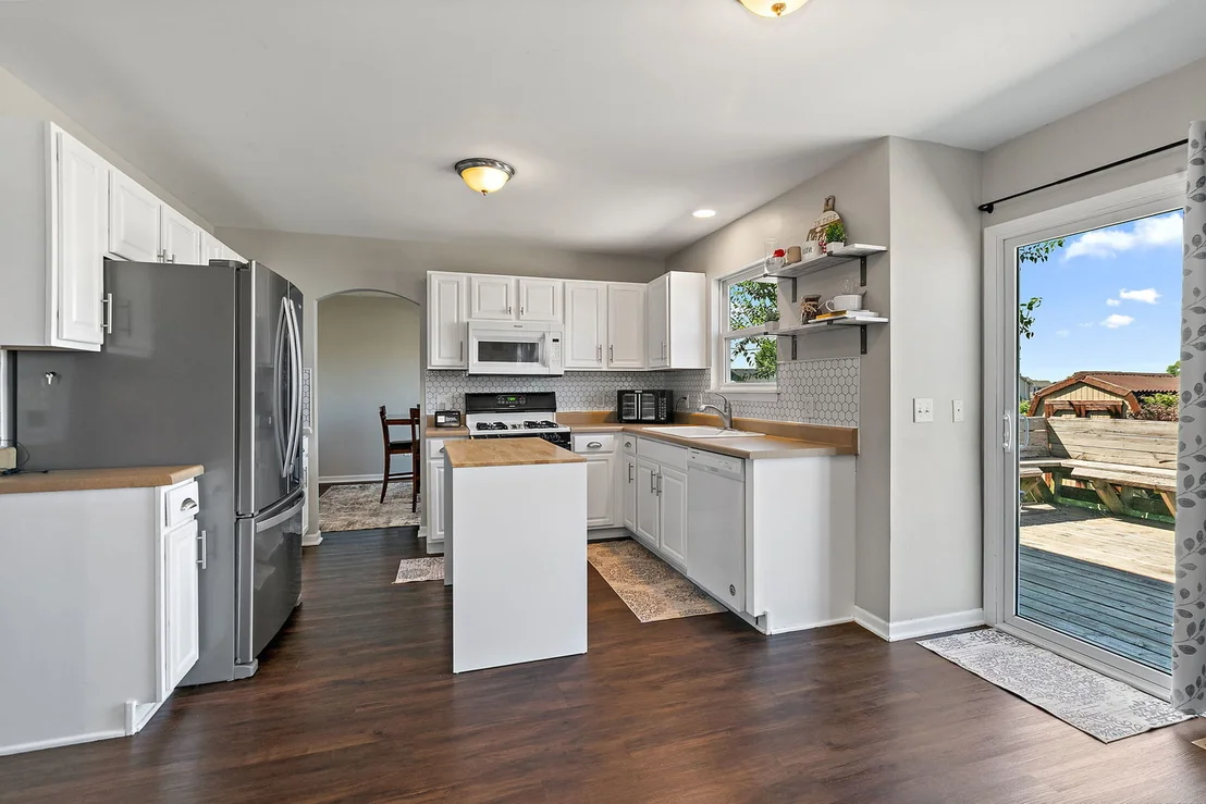 Photo of 813 Water Stone Way