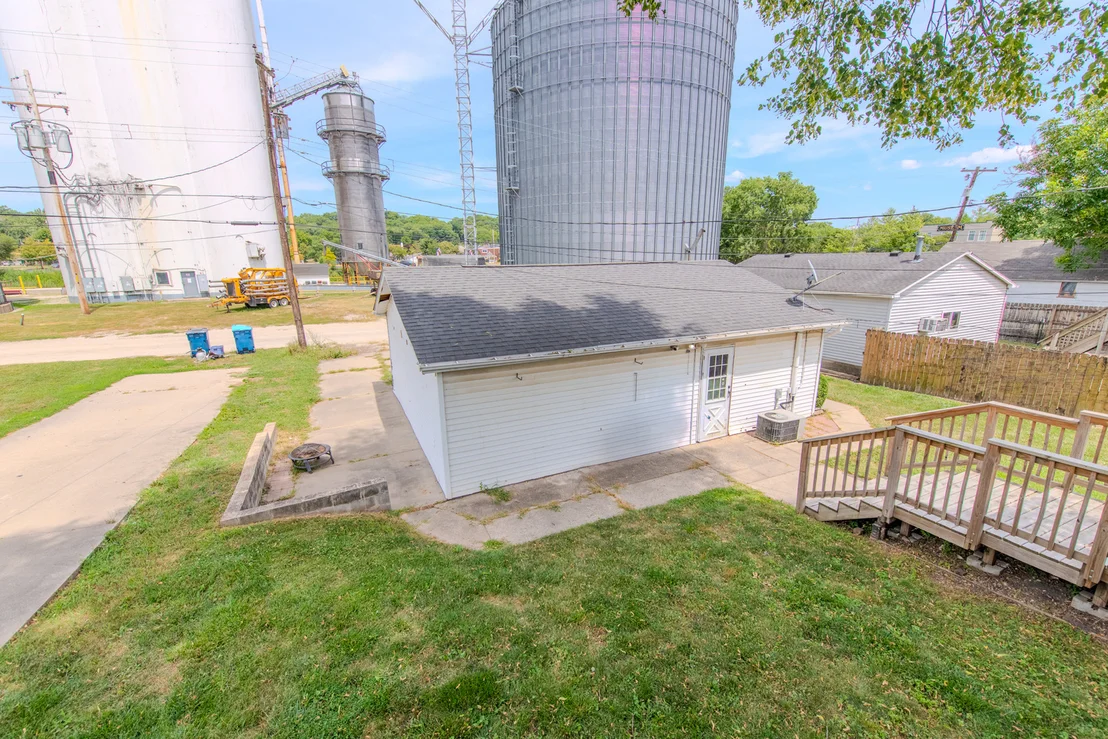 Photo of 236 W Johnson Street