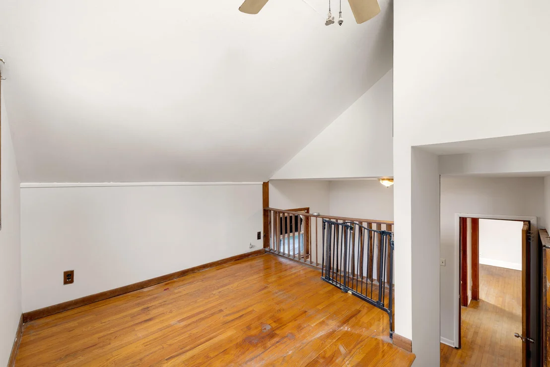 Photo of 13 W 37th Street