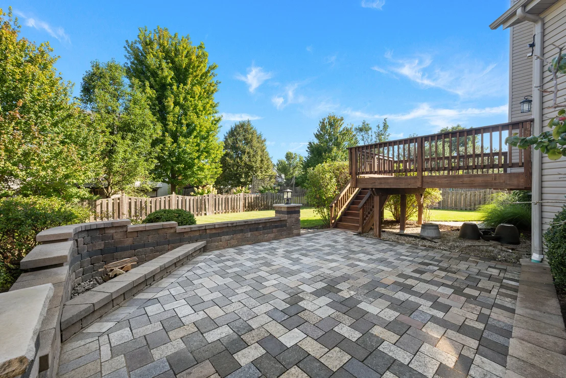 Photo of 402 Deerfield Drive