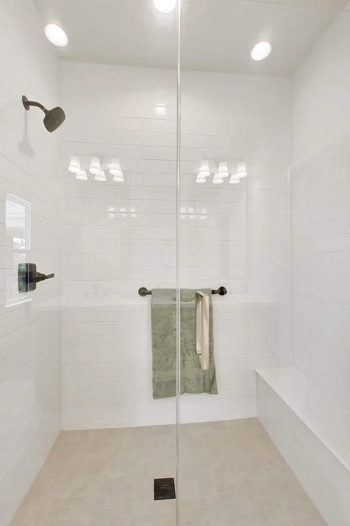 Photo of 495 CORA Lane