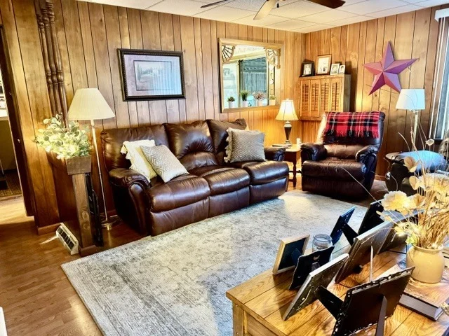 Photo of 389 N 2629th Road
