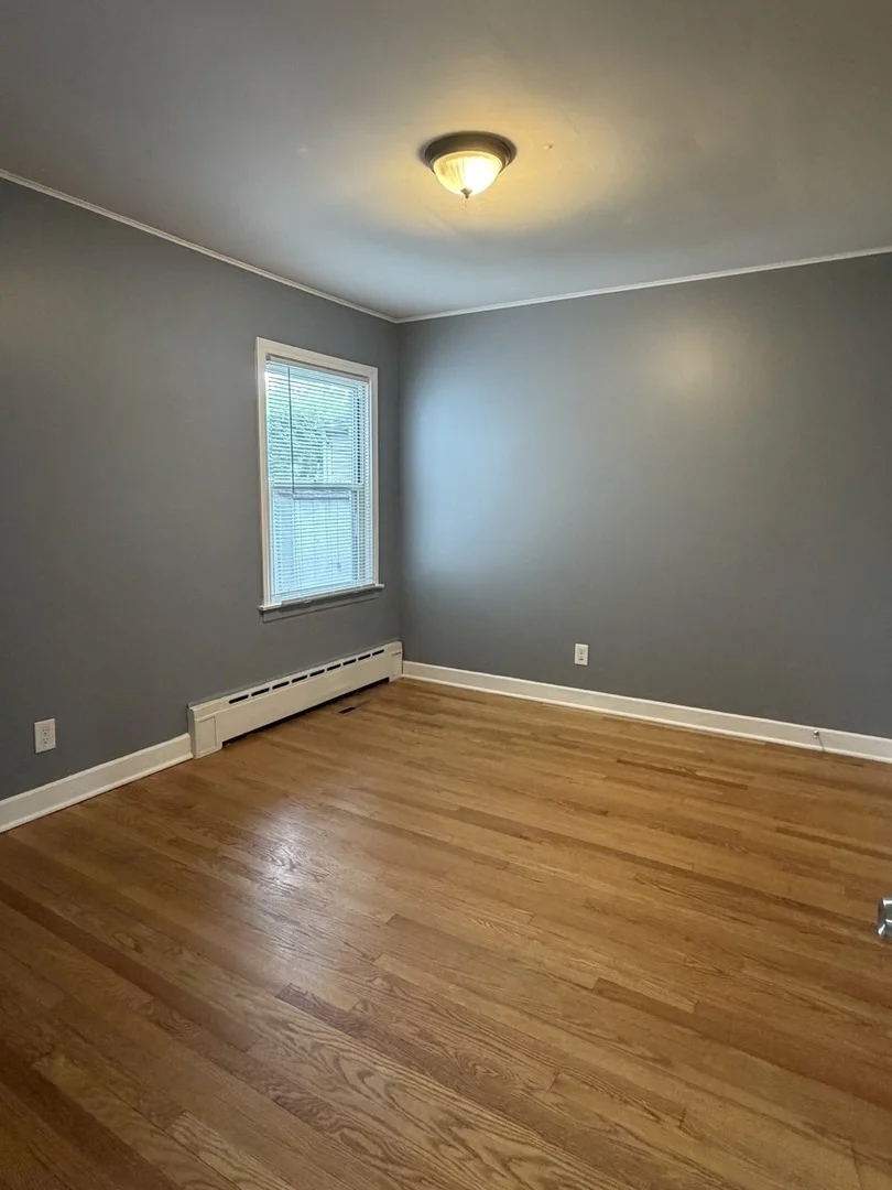 Photo of 1024 S Wolf Road