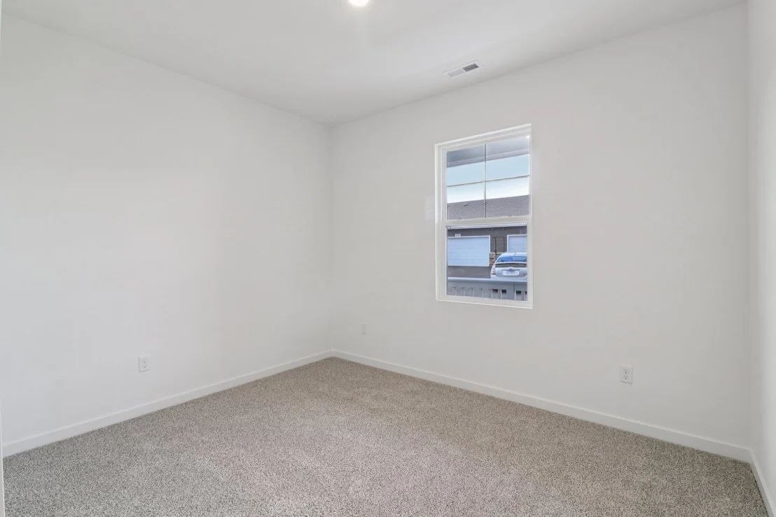 Photo of 2437 Glacier Street