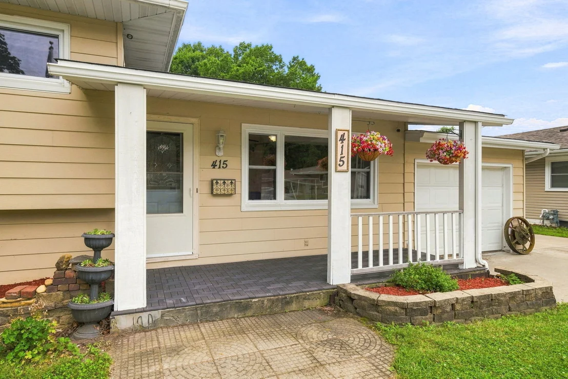 Photo of 415 Maple Drive