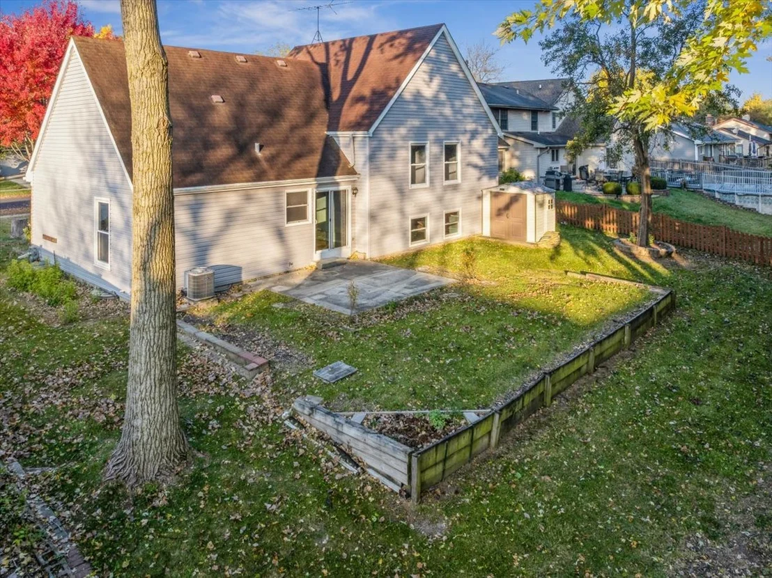 Photo of 122 Encina Drive