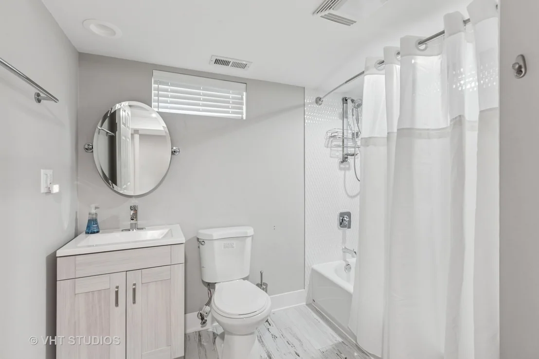 Photo of 447 W Harrison Road
