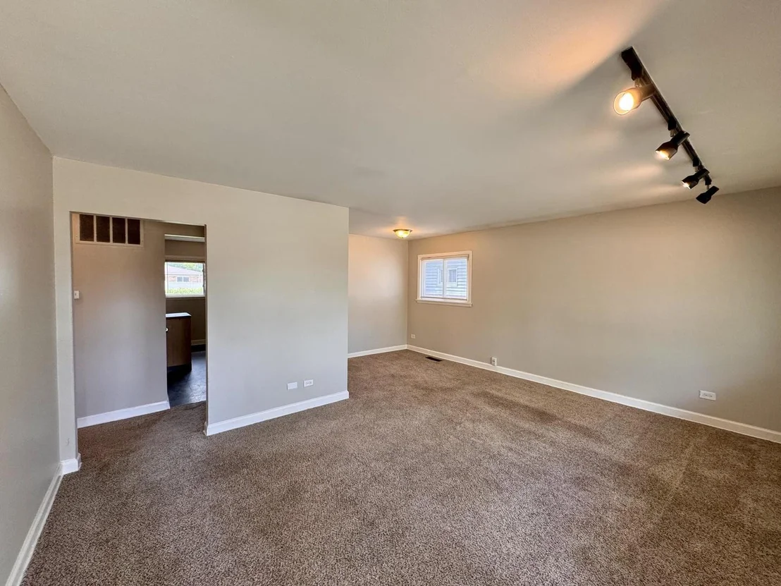 Photo of 17132 Walter Street