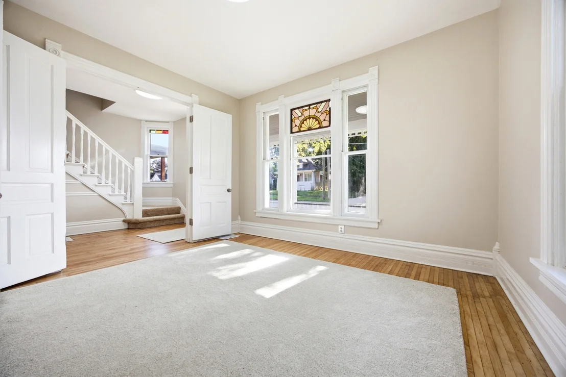 Photo of 340 Moseley Street