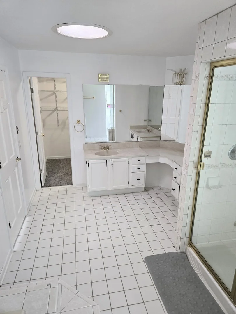 Photo of 221 Windsor Drive