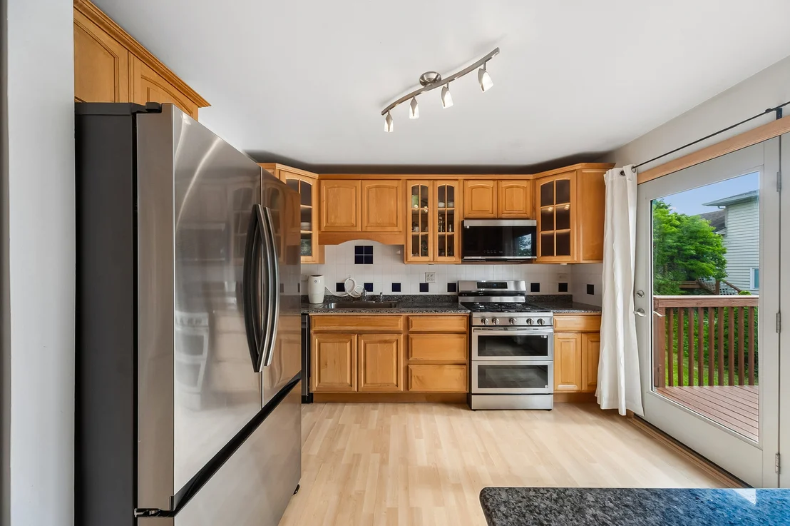 Photo of 4691 Huntington Boulevard