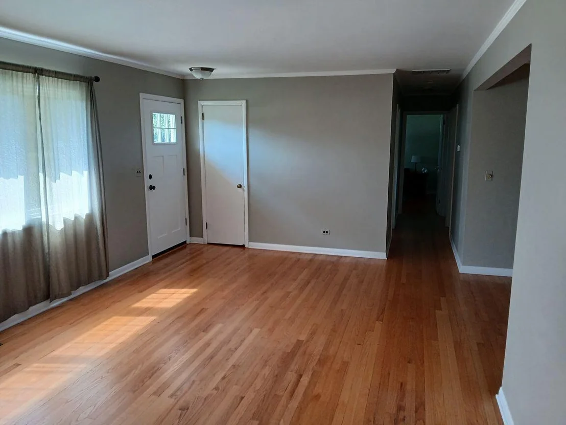 Photo of 121 N Mandel Lane