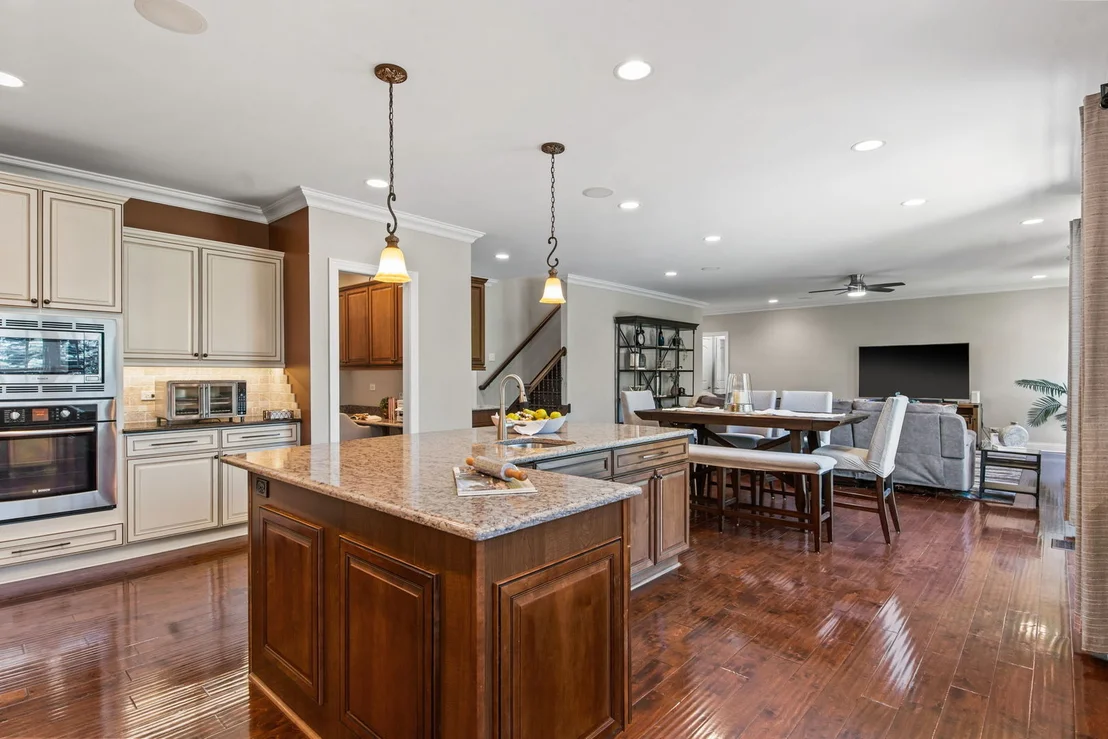 Photo of 3686 Bellamere Lane