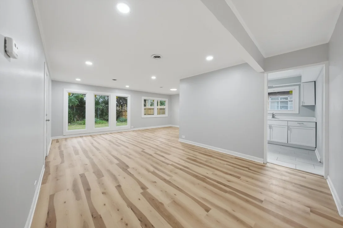 Photo of 275 Rich Road