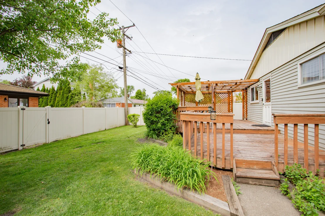 Photo of 818 Leahy Circle