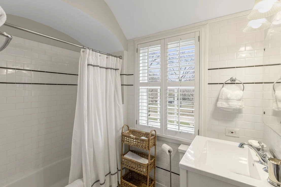 Photo of 965 Castlegate Court