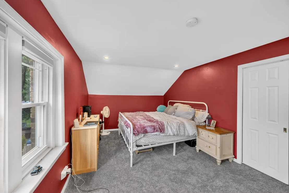 Photo of 1739 Cedar Road