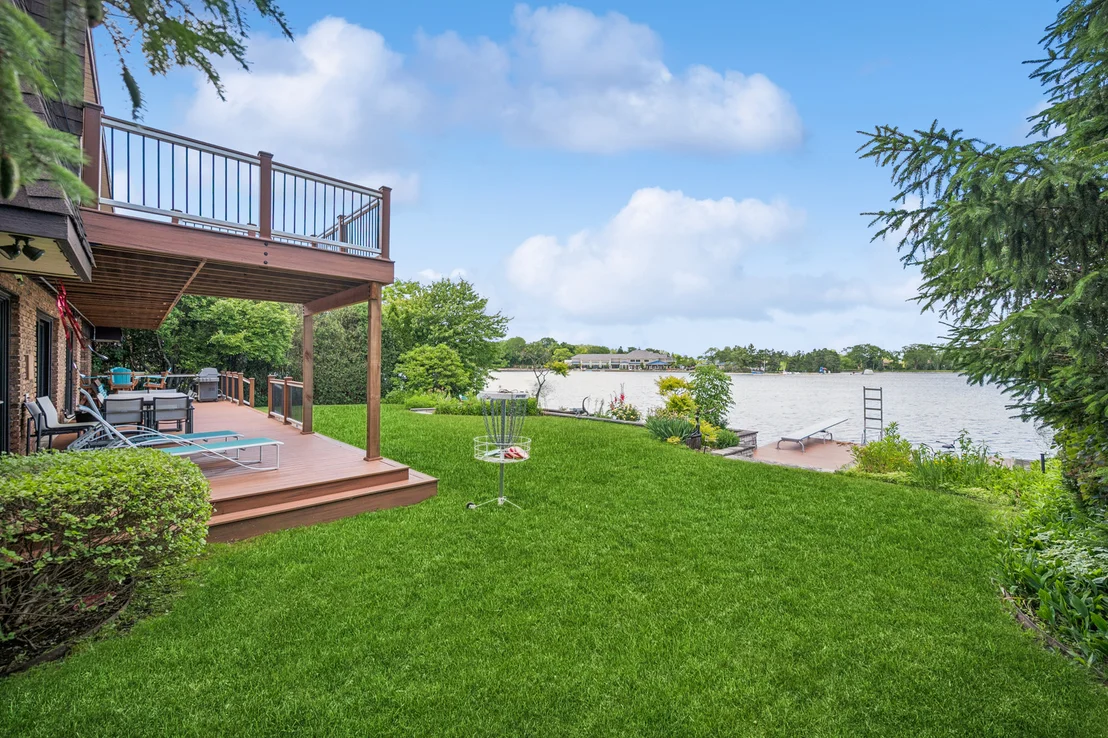 Photo of 2036 Valley Lo Lane