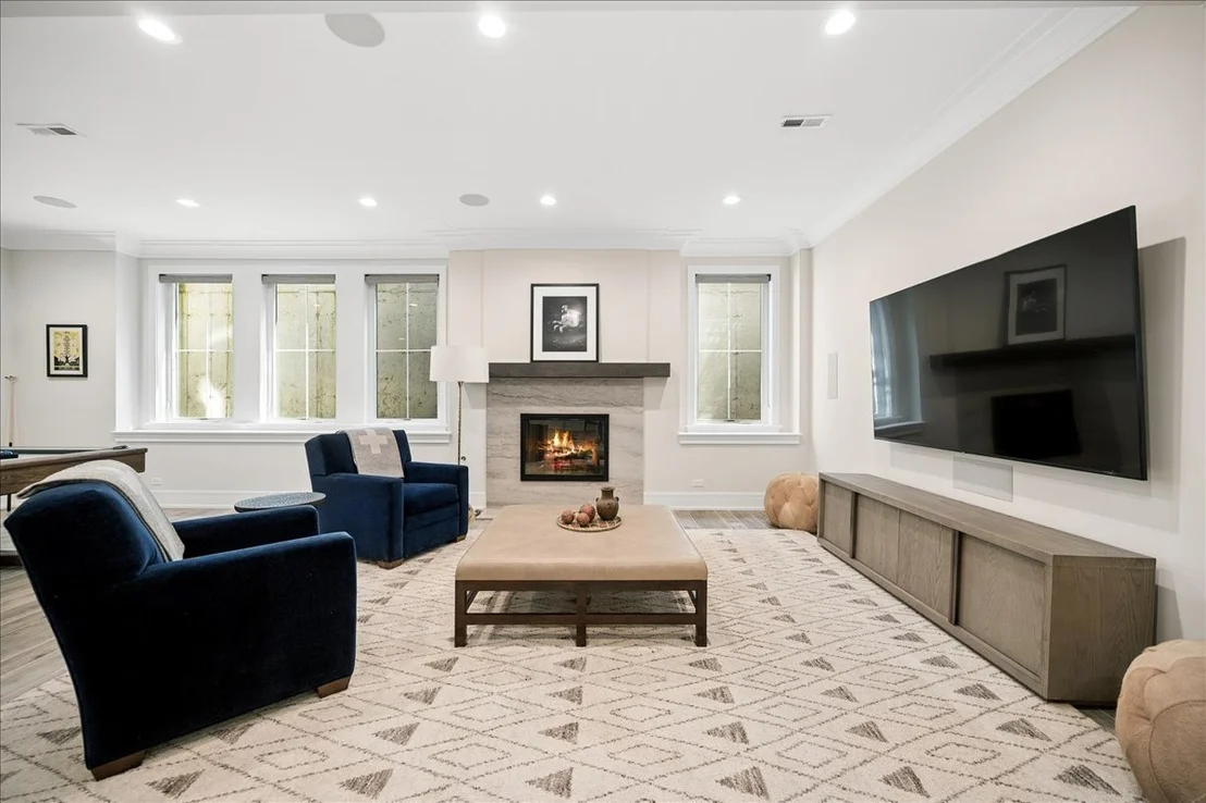 Photo of 1121 Forest Avenue
