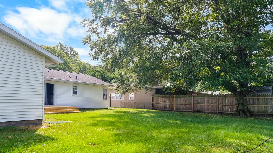 Photo of 1419 Cambridge Drive