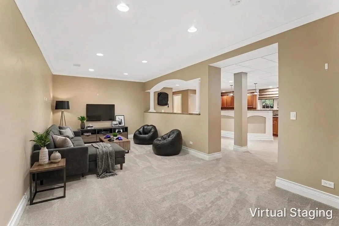Photo of 385 Valley Way