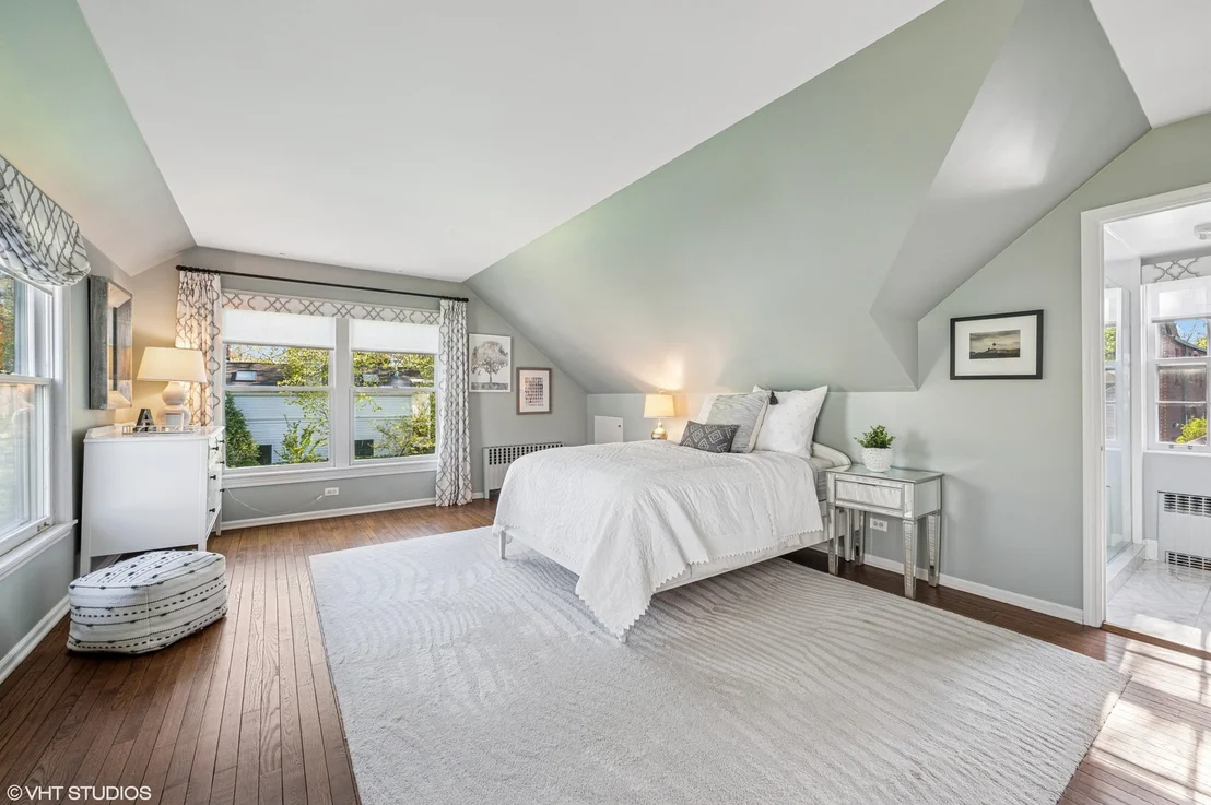 Photo of 560 Elm Street