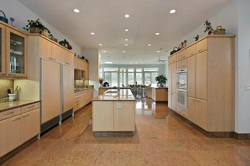Photo of 3 BROADLEYS Court