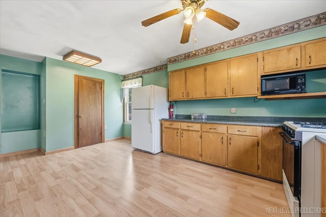 Photo of 1327 Superior Street