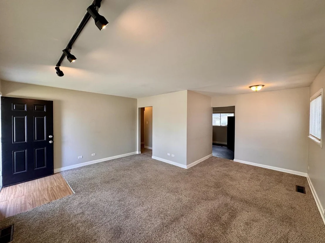 Photo of 17132 Walter Street