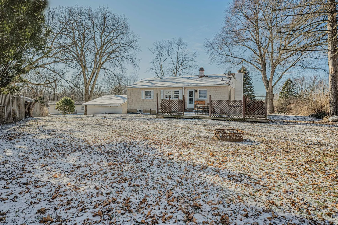 Photo of 35049 N Edgewater Lane