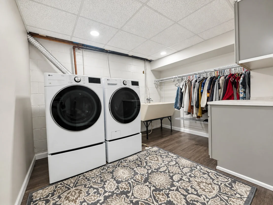 Photo of 413 Hillside Avenue