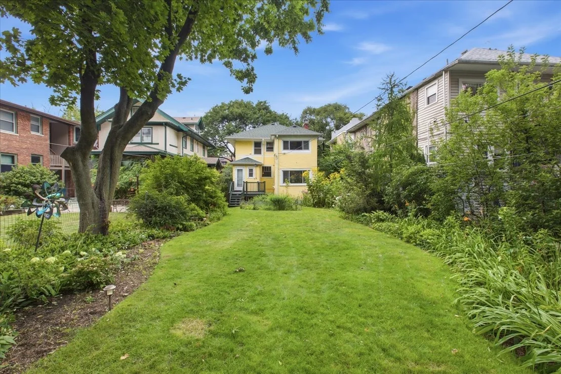 Photo of 1527 W JUNEWAY Terrace