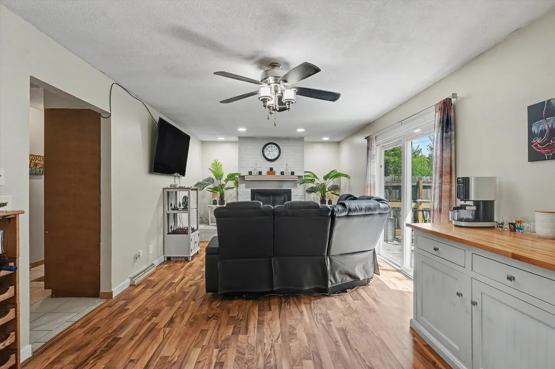 Photo of 1044 Pinecrest Drive