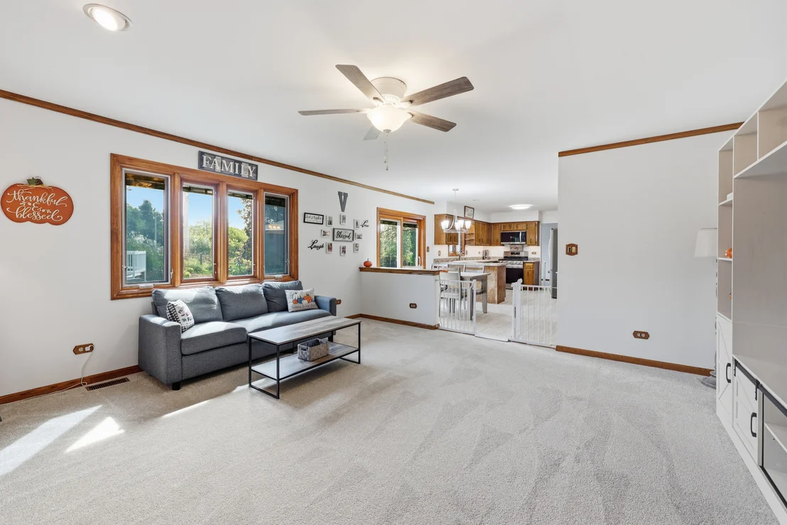 Photo of 655 Crest Drive
