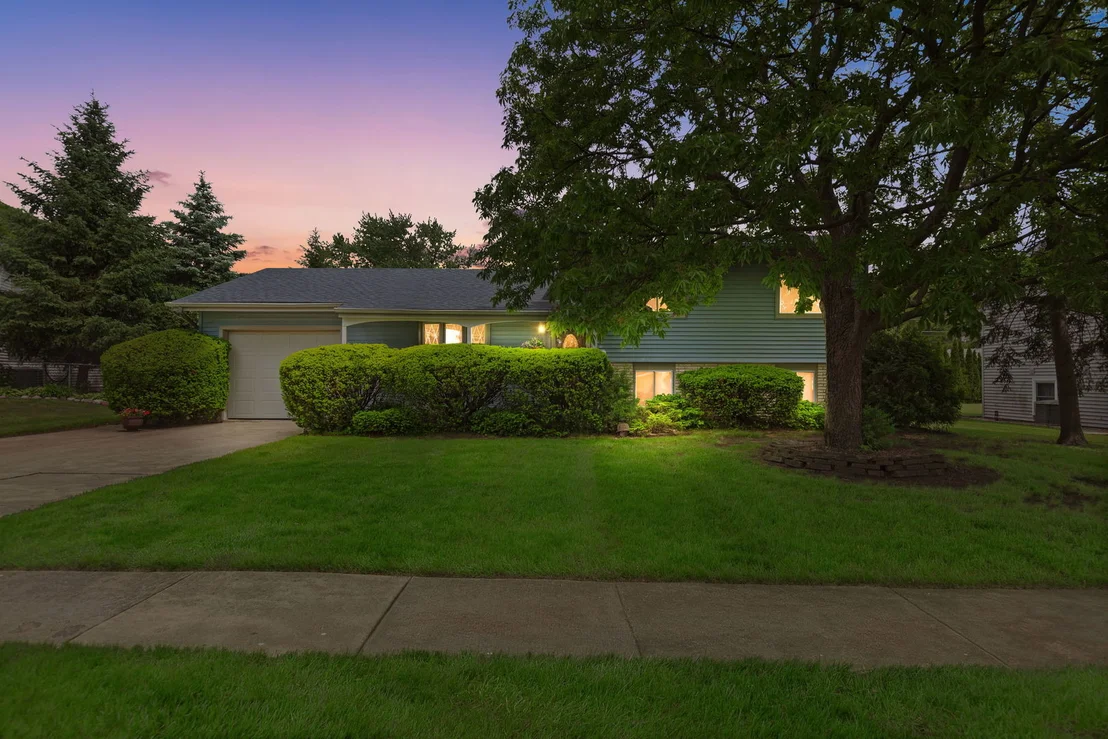 Photo of 3206 Wren Lane