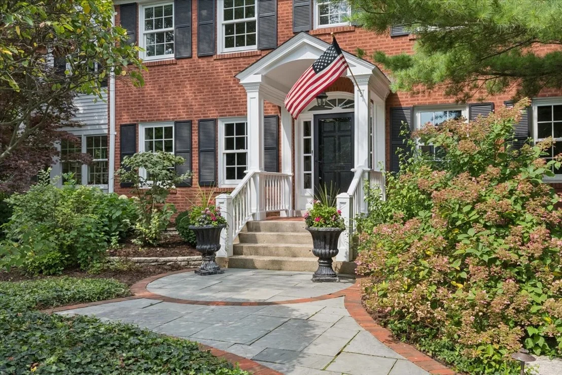 Photo of 579 Hill Terrace