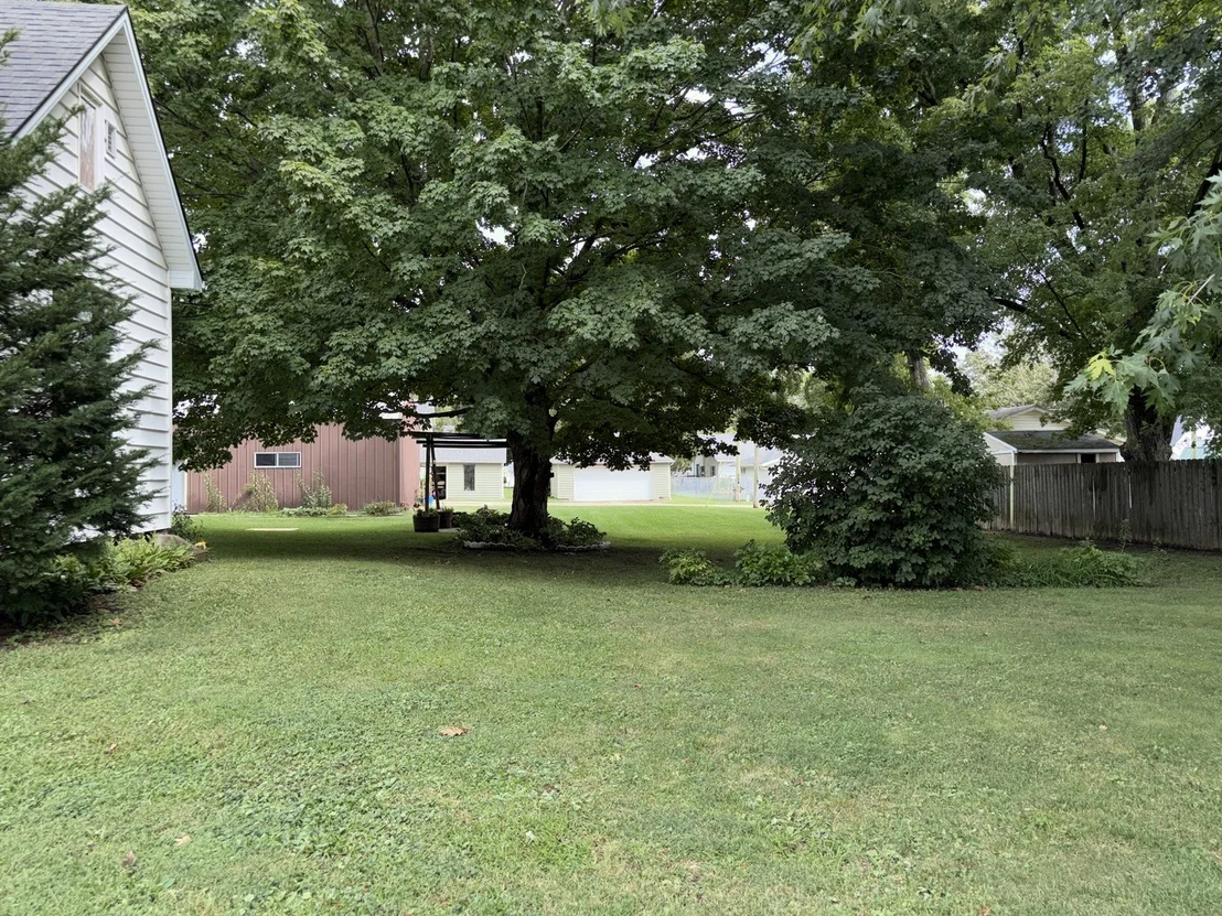 Photo of 211 N Seminary Street