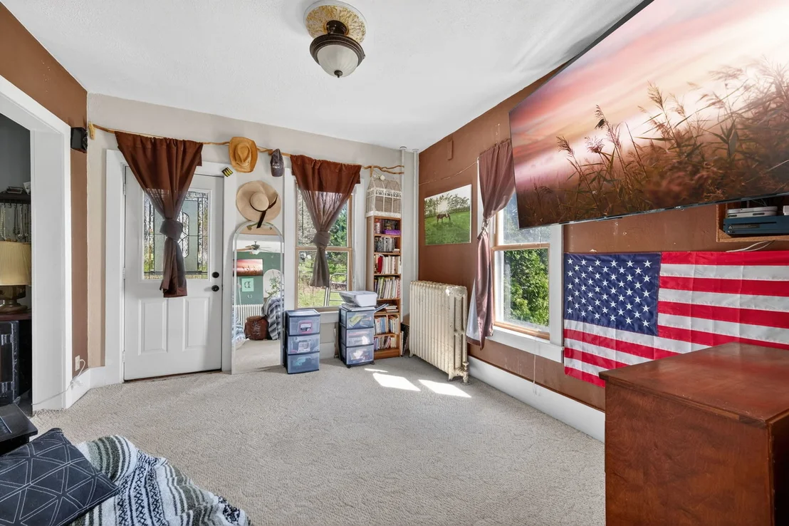 Photo of 13730 Center Road
