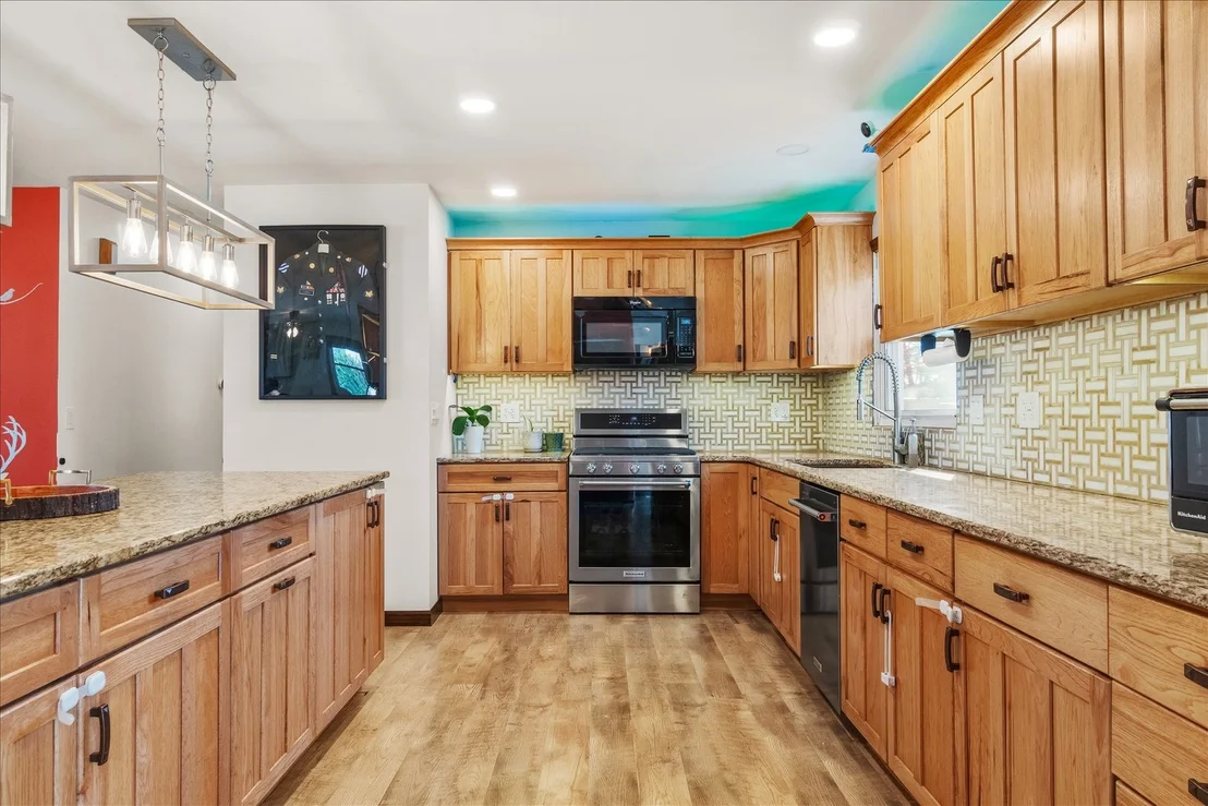 Photo of 25 Seneca Drive
