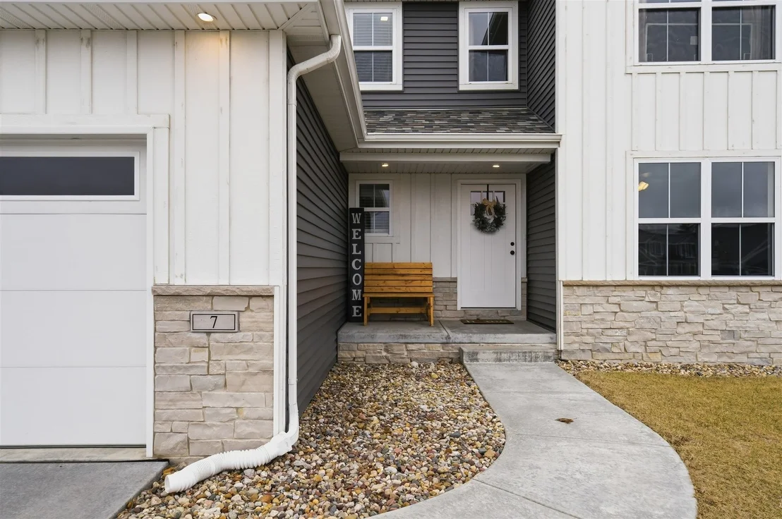 Photo of 7 Boulder Drive