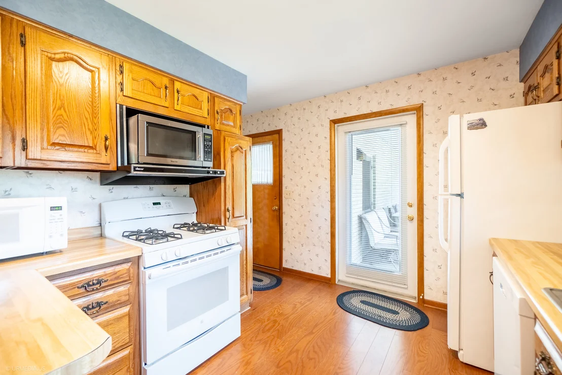Photo of 835 Scott Drive